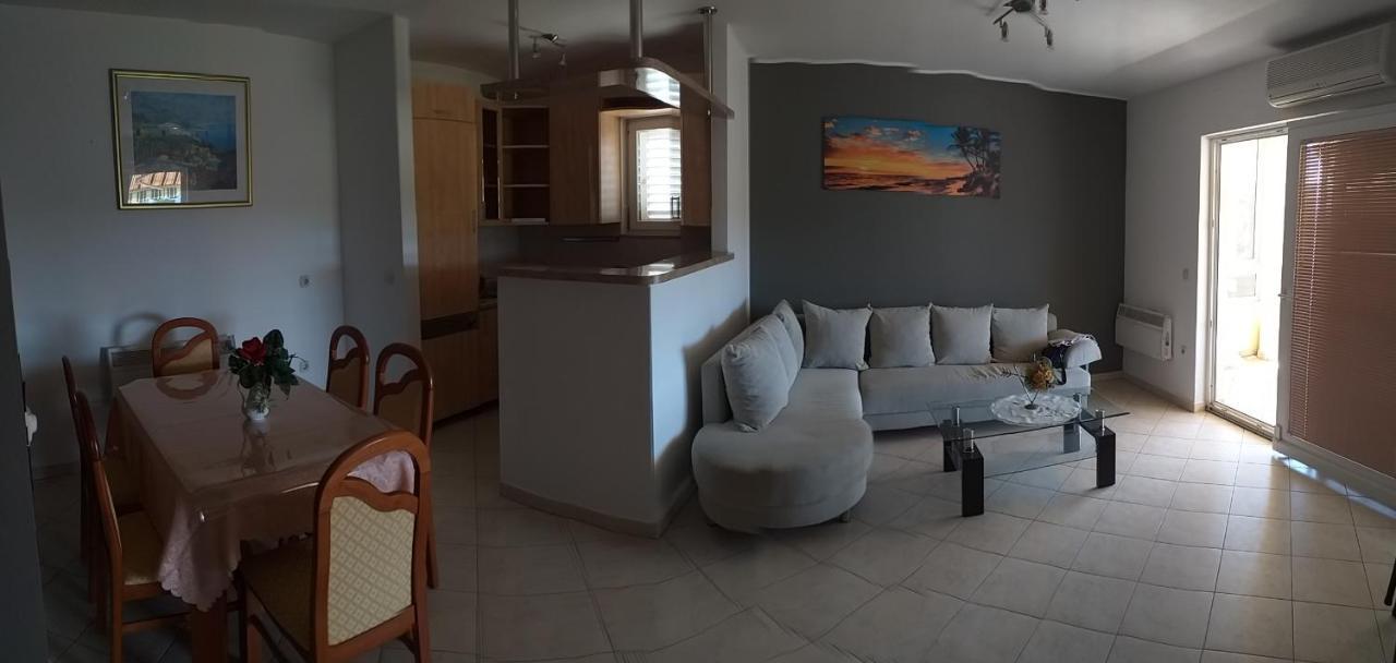 Apartment Rubin Kastela Exterior photo